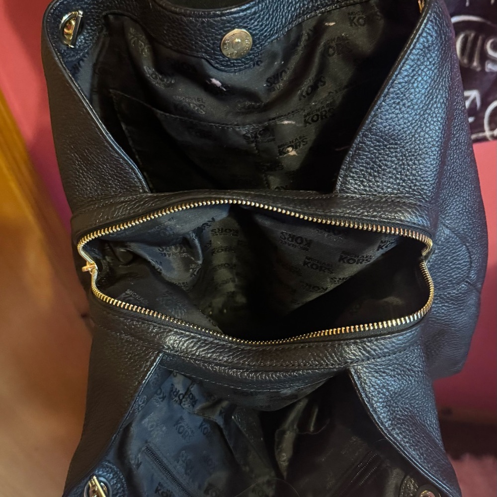 Michael Kors Black Pebbled Leather Shoulder Bag with Gold Chain Straps - Picture 6 of 6